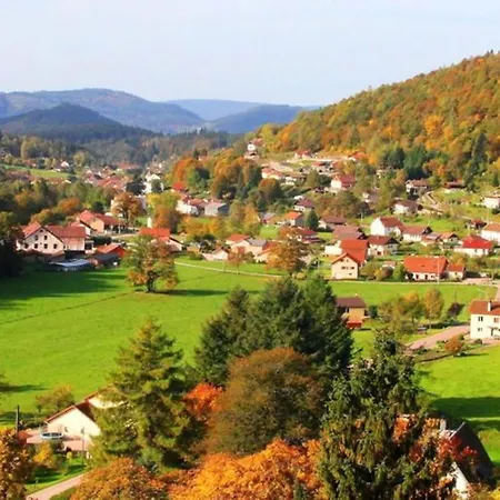 De 2 Chambres Avec Terrasse Et Wifi A A 6 Km Des Pistes Apartment